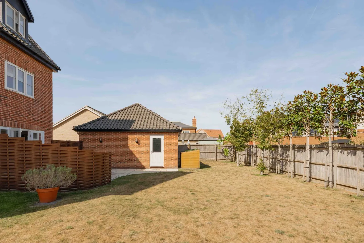Magpie Close, Holt, NR25, photo 19