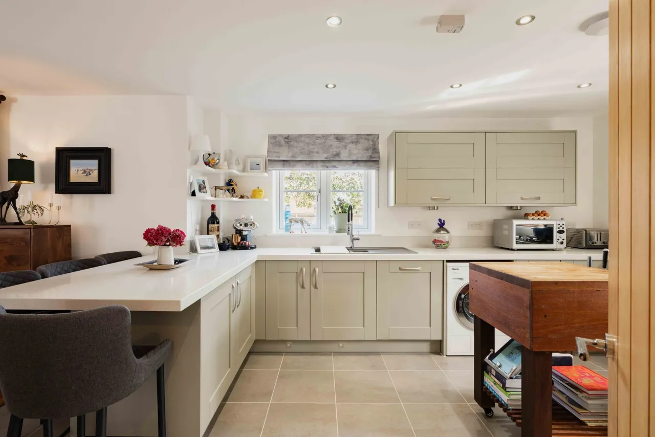 Magpie Close, Holt, NR25, photo 6