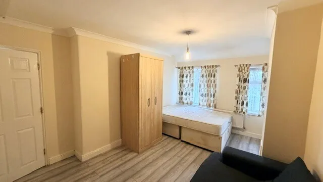 Reede Road, Dagenham, RM10 8DT, photo 17