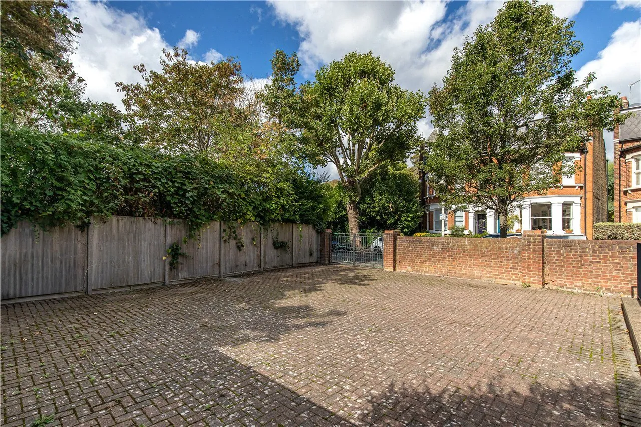 Lammas Park Road, Ealing, W5, photo 26