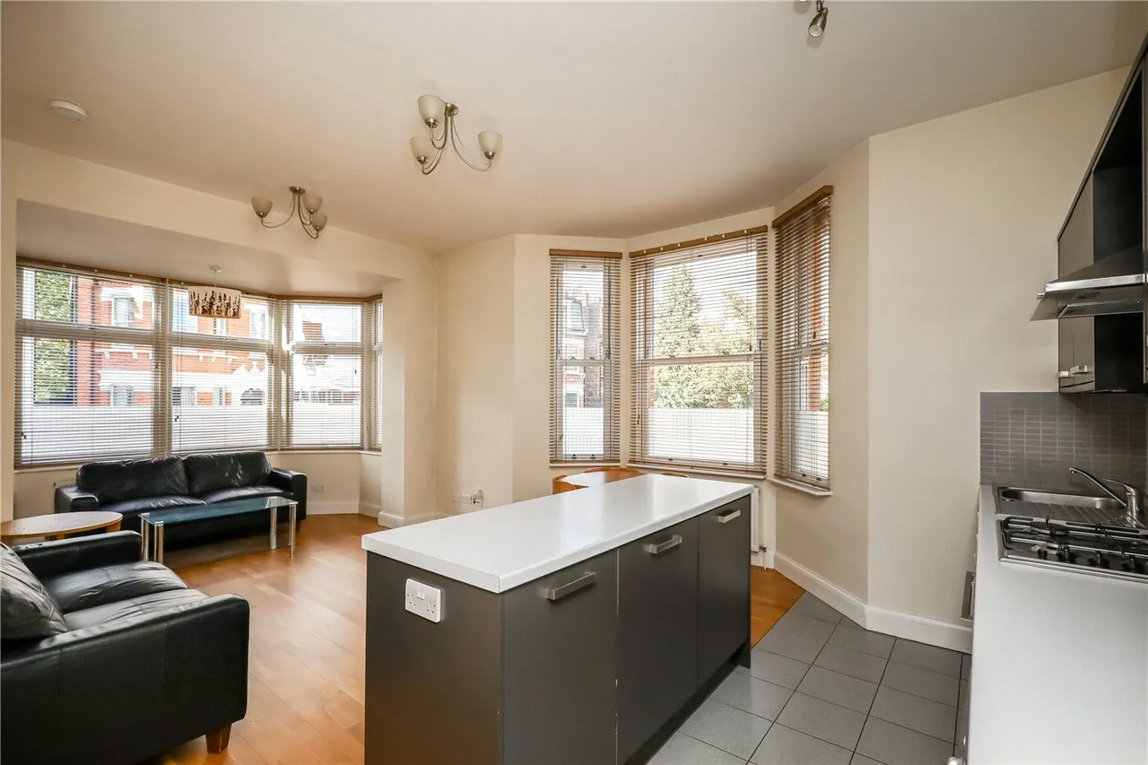 Lammas Park Road, Ealing, W5, photo 9