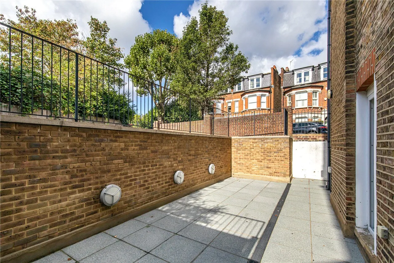 Lammas Park Road, Ealing, W5, photo 27