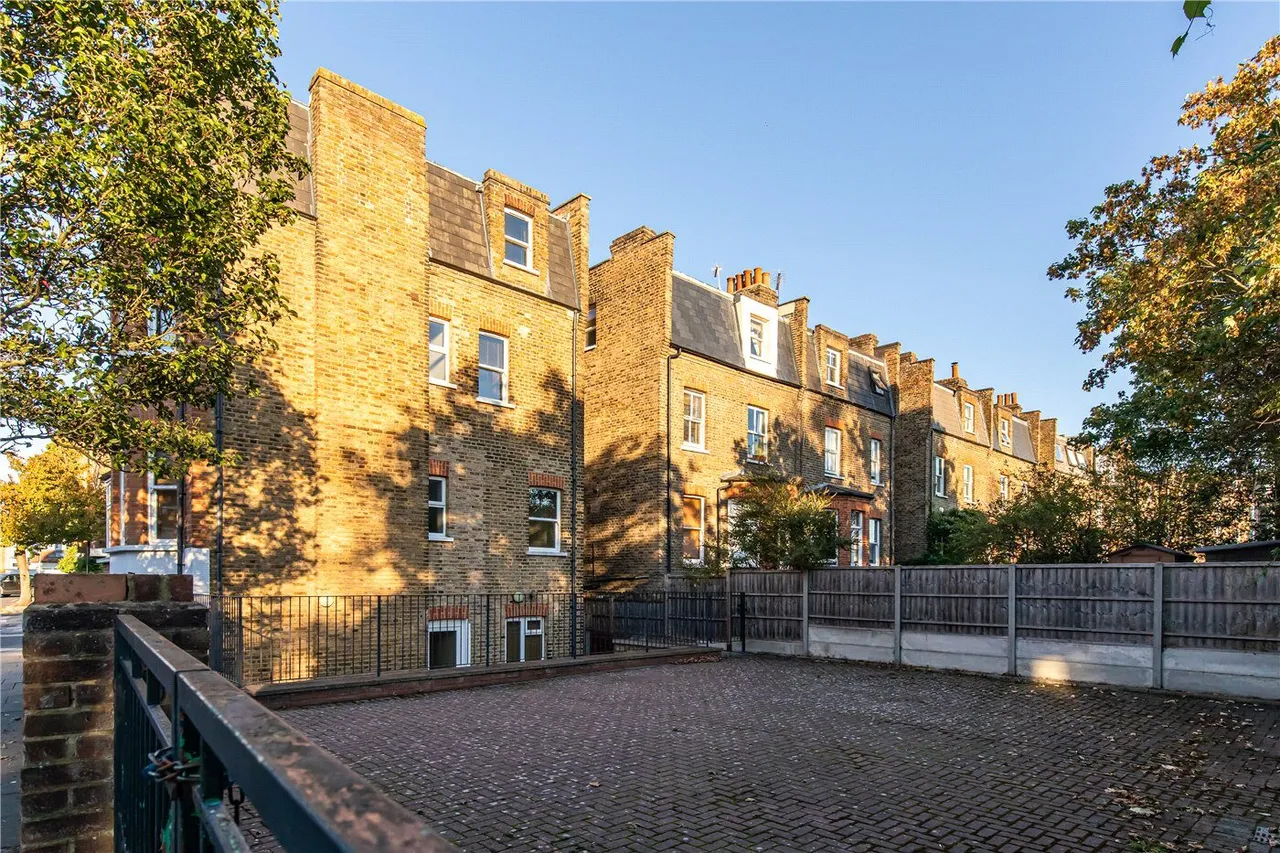 Lammas Park Road, Ealing, W5, photo 22