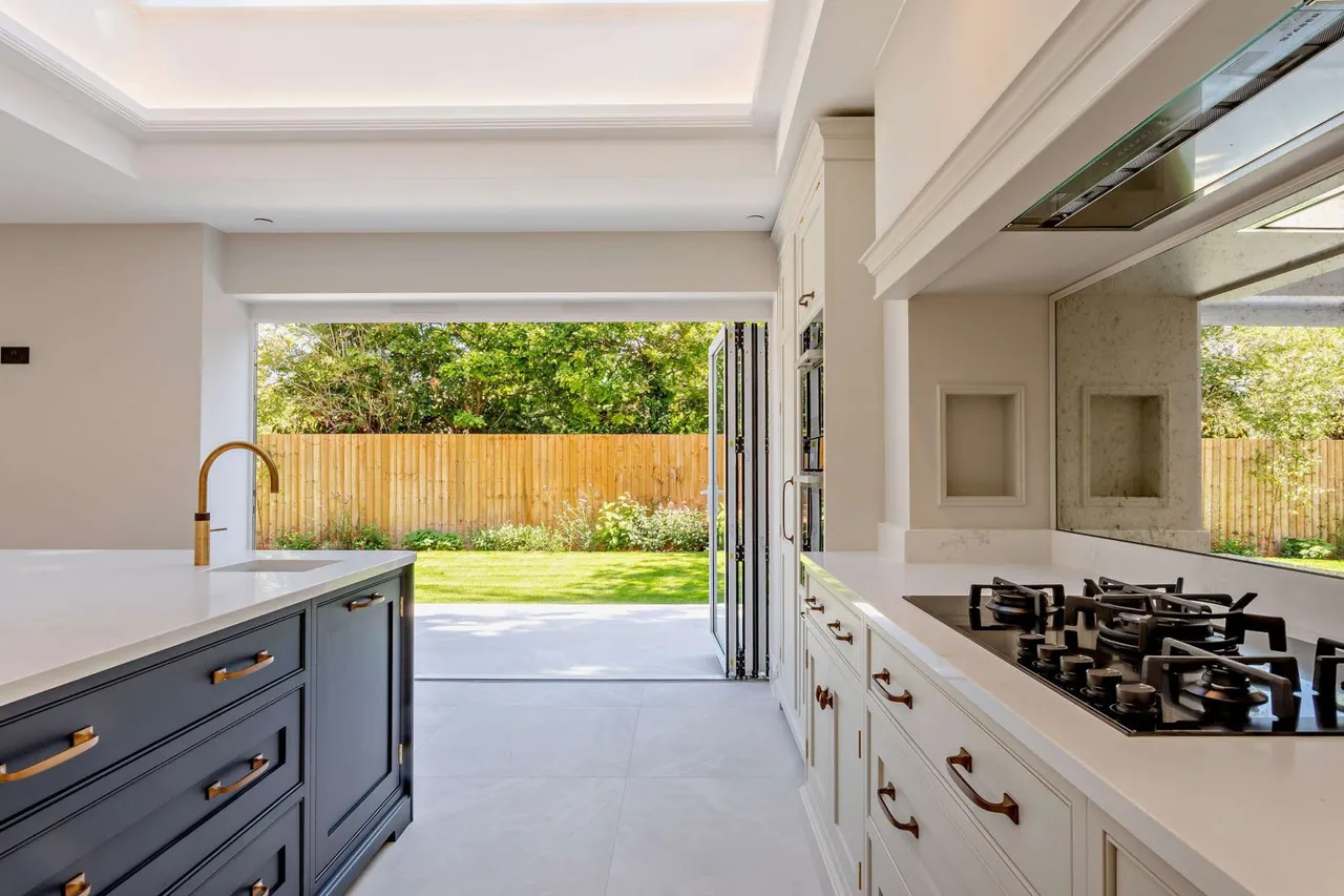 Hills Road, Cambridge, Cambridgeshire, CB2 8RW, photo 6