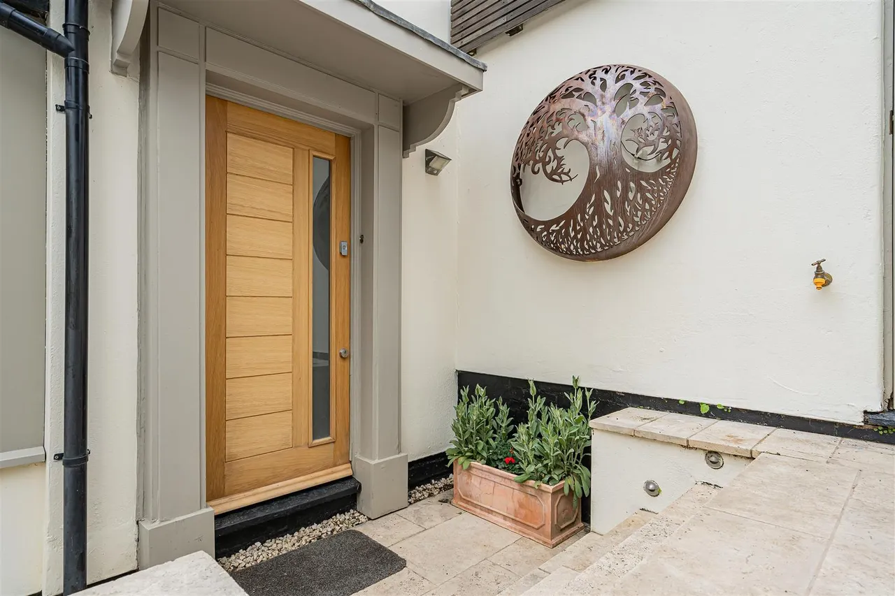 East Street, Saffron Walden, CB10, photo 23