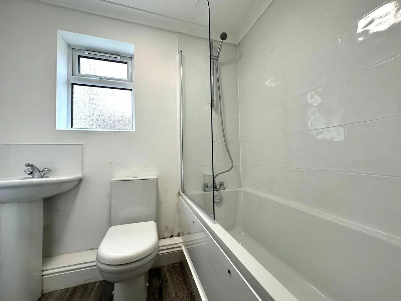 Victoria Road, Aldershot, GU11, photo 7