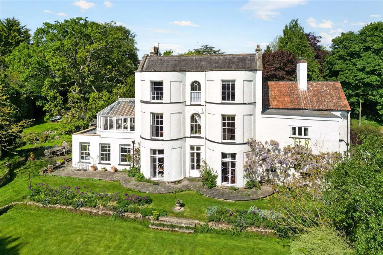 6 bed house for sale — Bath Road, Blagdon, North Somerset, BS40 7RW