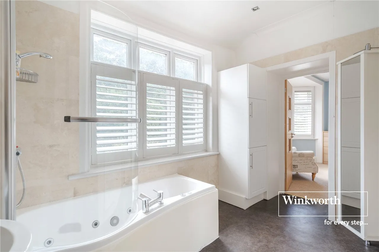 Portman Crescent, Bournemouth, Dorset, BH5, photo 6
