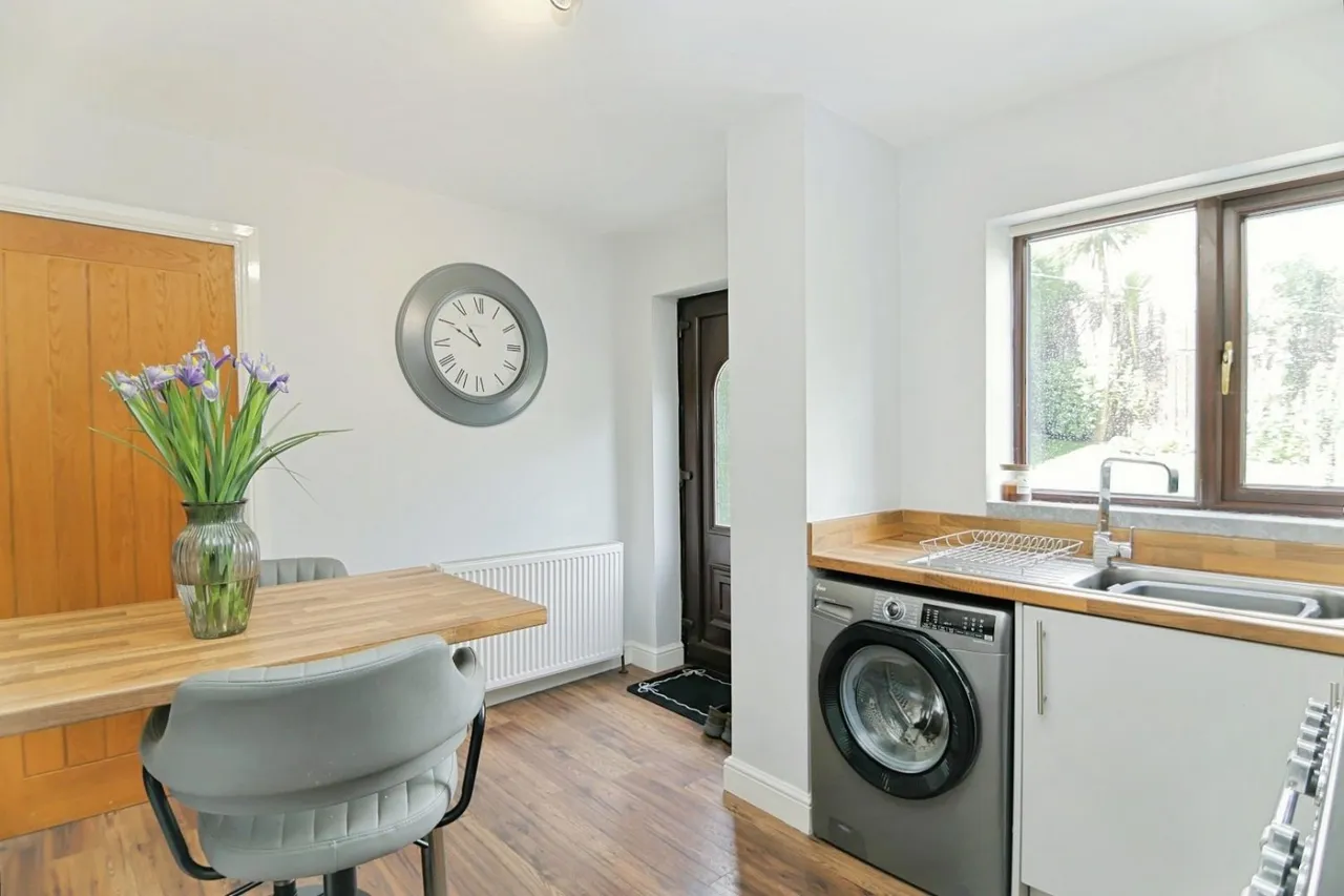 Regency Park Road, Pudsey, LS28, photo 7