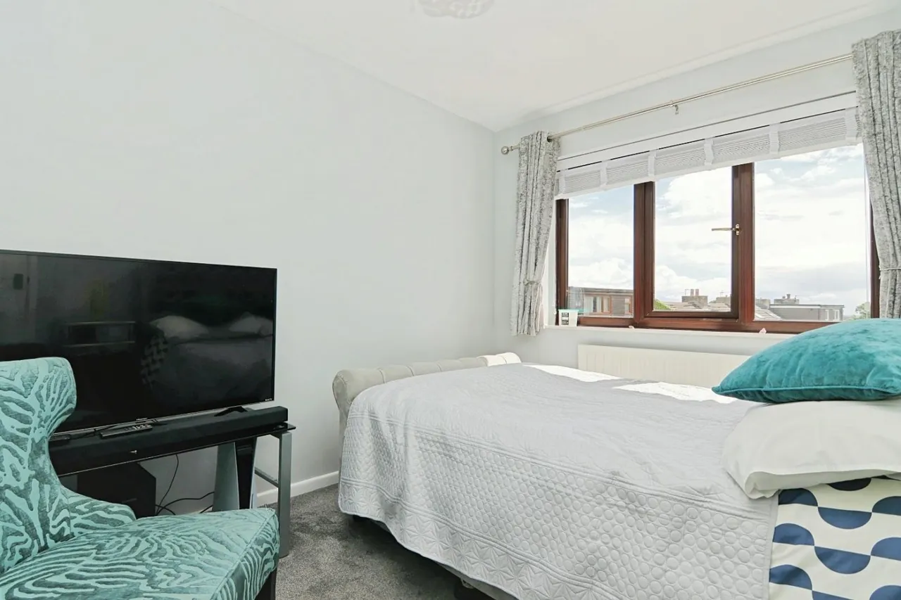 Regency Park Road, Pudsey, LS28, photo 15