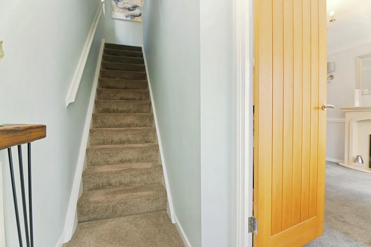 Regency Park Road, Pudsey, LS28, photo 11