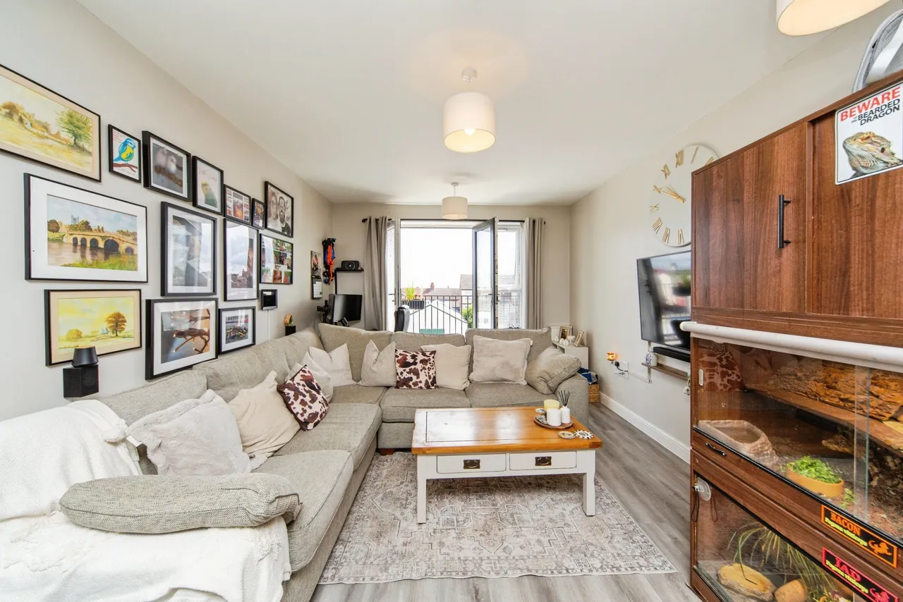 Field Road, Wallasey, CH45, photo 2