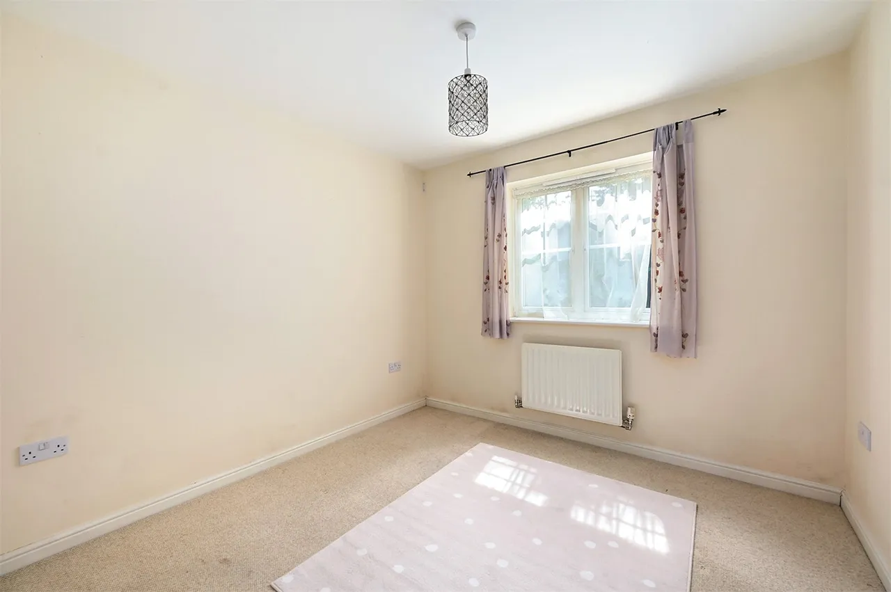 Crookham Road, Fleet, Hampshire, GU51 5TB, photo 8