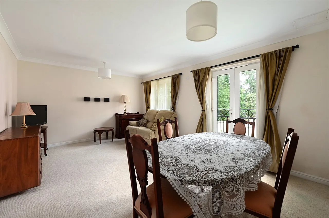 Crookham Road, Fleet, Hampshire, GU51 5TB, photo 3