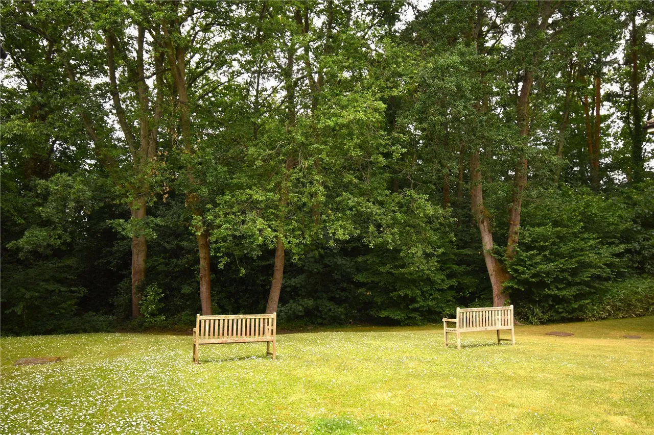 Crookham Road, Fleet, Hampshire, GU51 5TB, photo 10