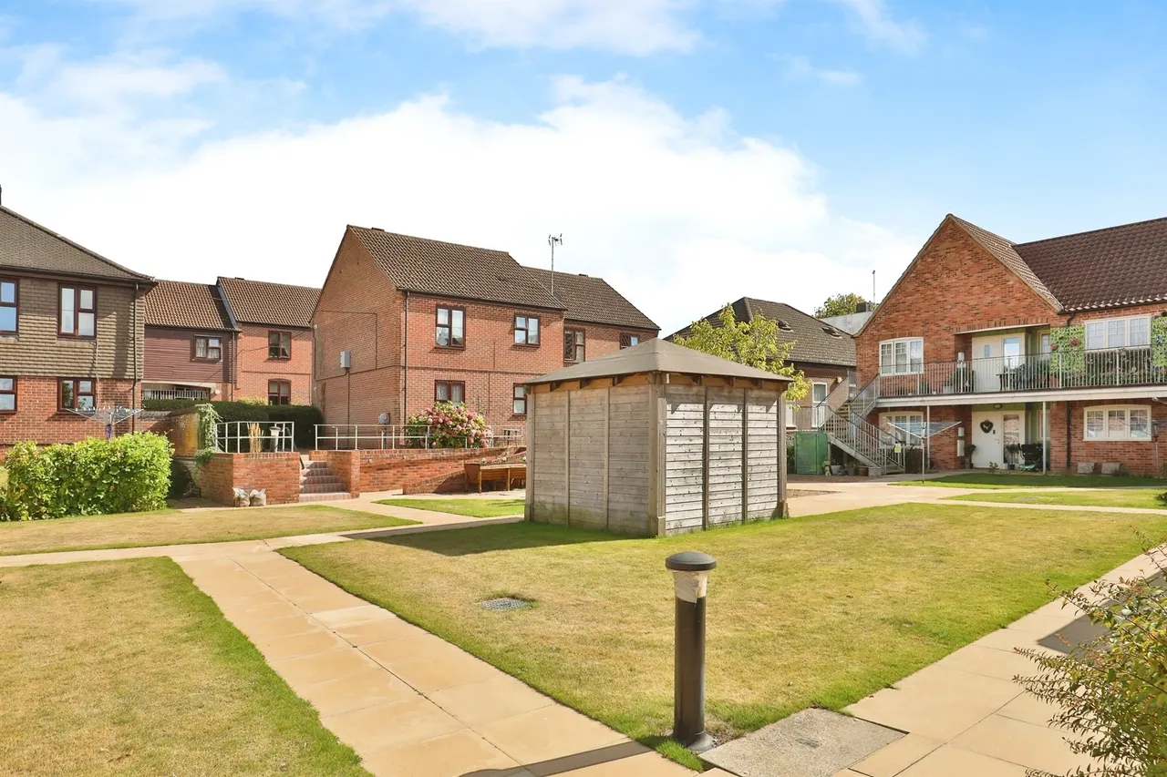 York Place, Dereham, photo 11