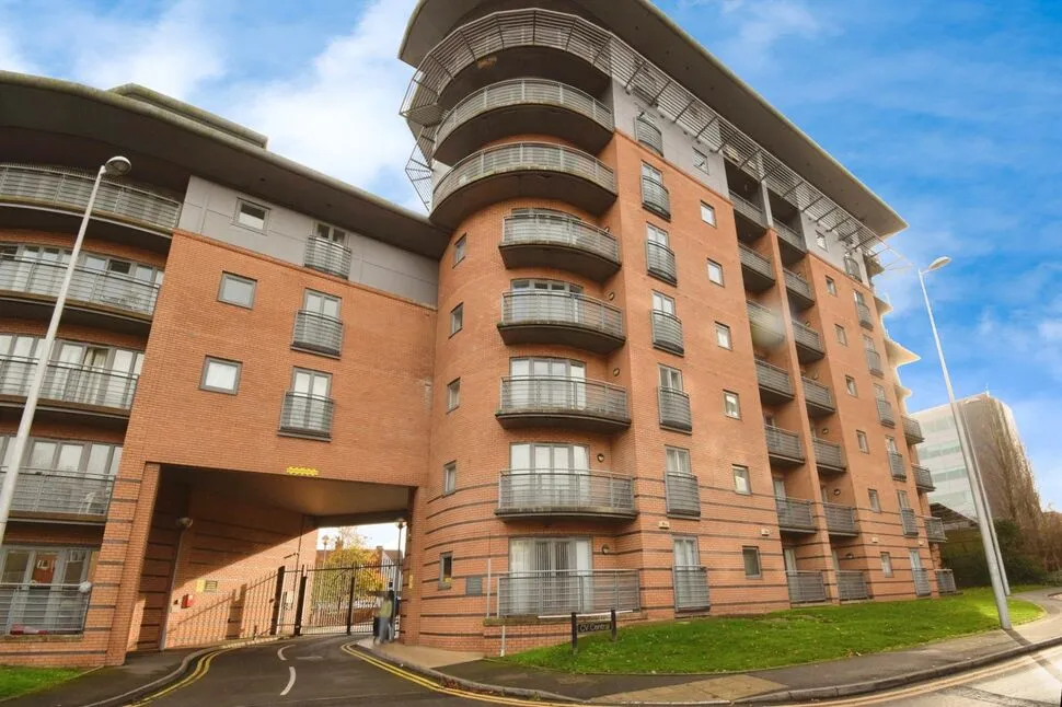 1 bed flat for sale, Manor House Drive, Coventry, CV1