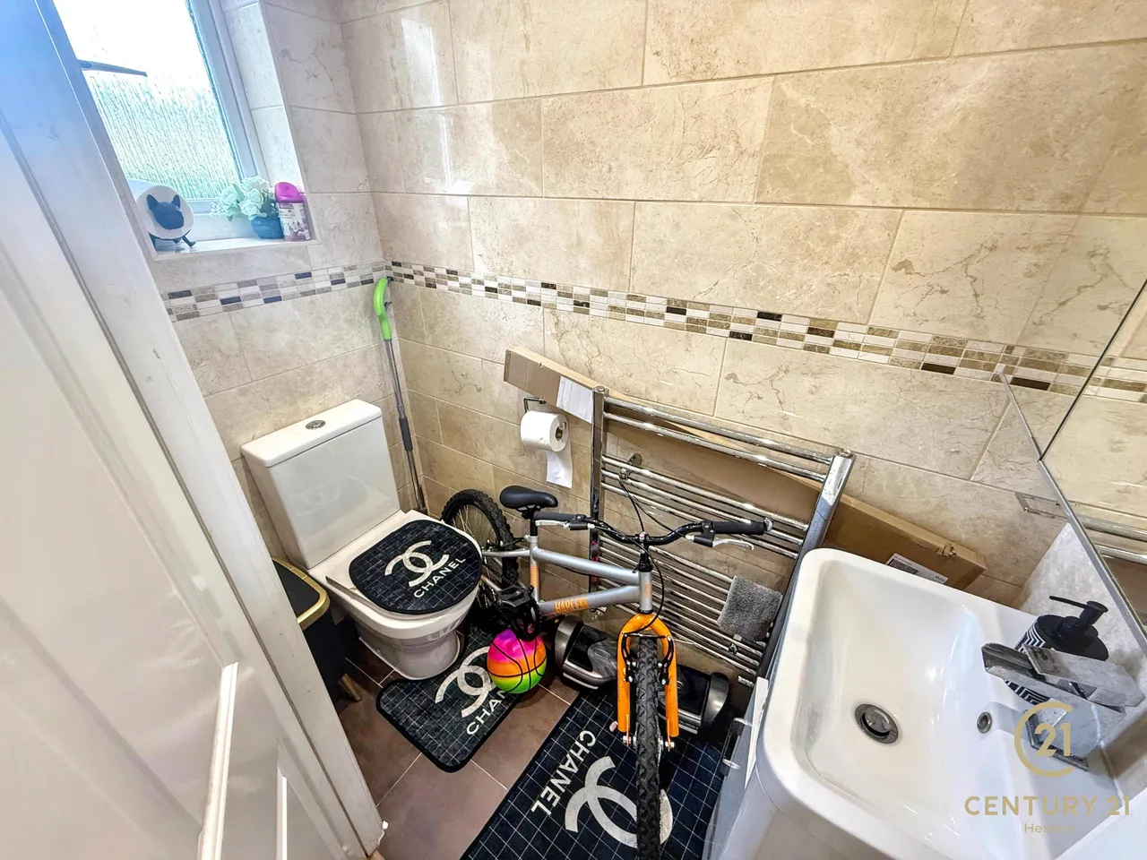 Hubbards Close, Hillingdon, UB8, photo 6