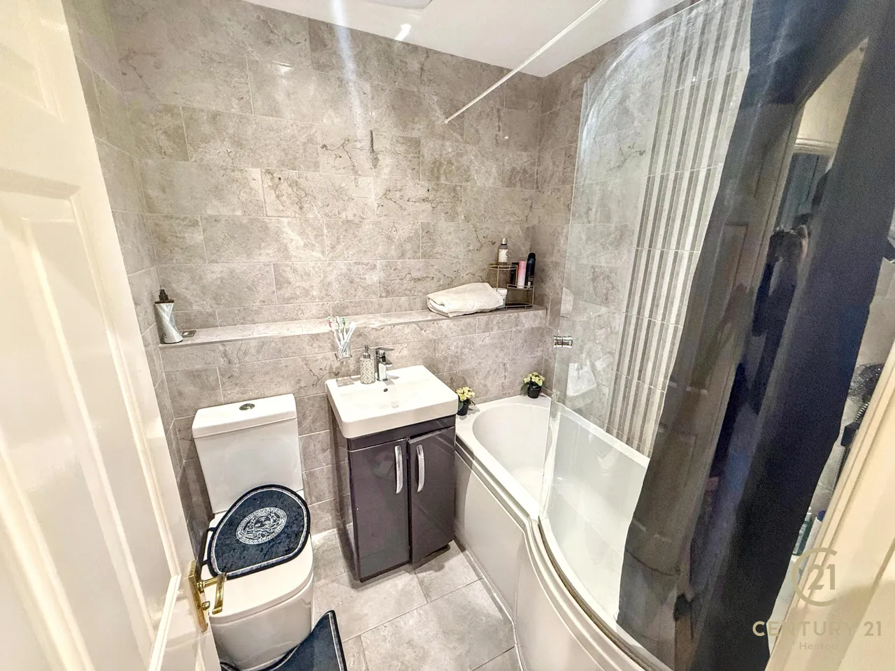 Hubbards Close, Hillingdon, UB8, photo 11