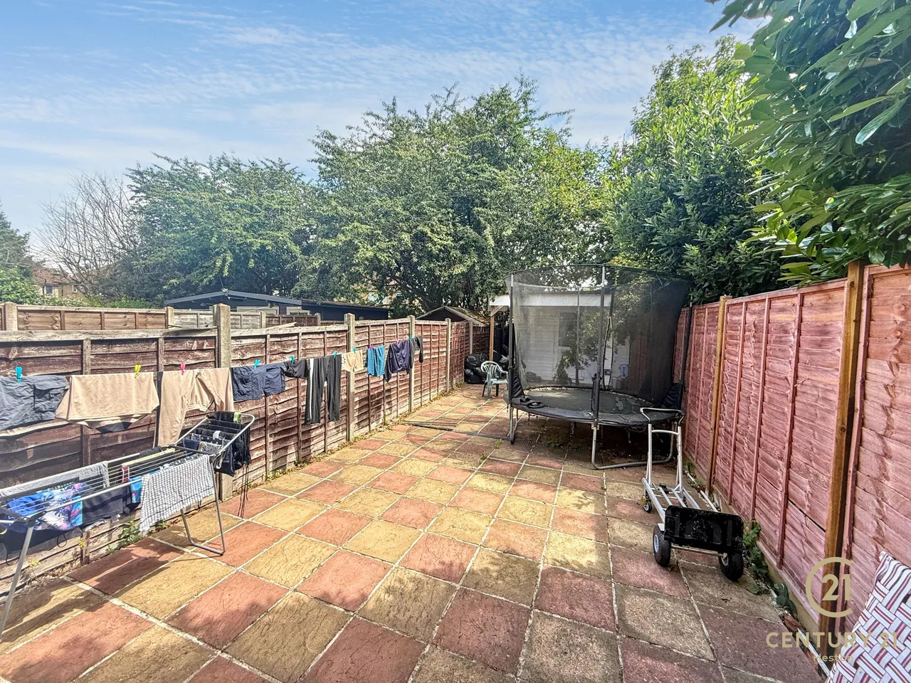 Hubbards Close, Hillingdon, UB8, photo 12