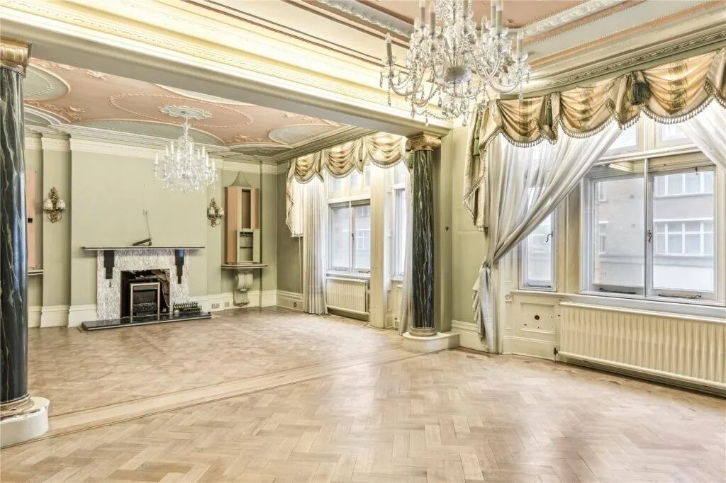 3 bed flat for sale, Sloane Street, London, SW1X