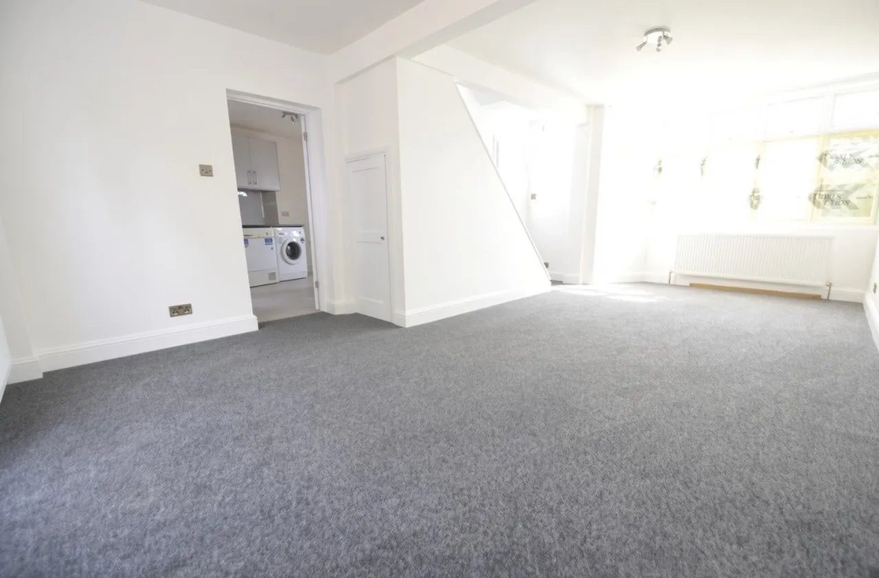 Fernside Avenue, Feltham, photo 7