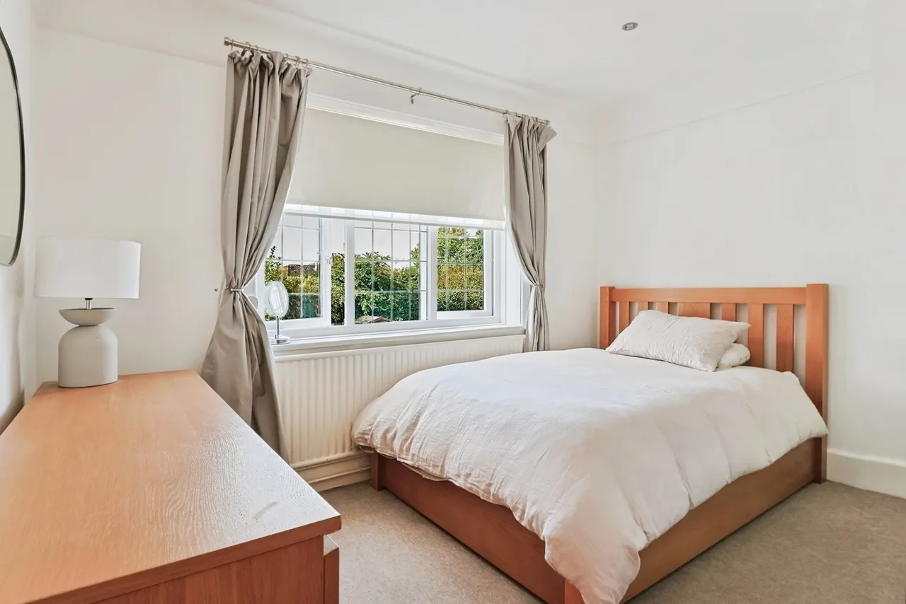 New Road, Northbourne, BH10, photo 16
