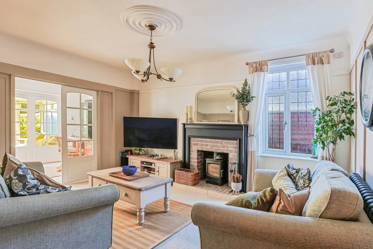 New Road, Northbourne, BH10, photo 5