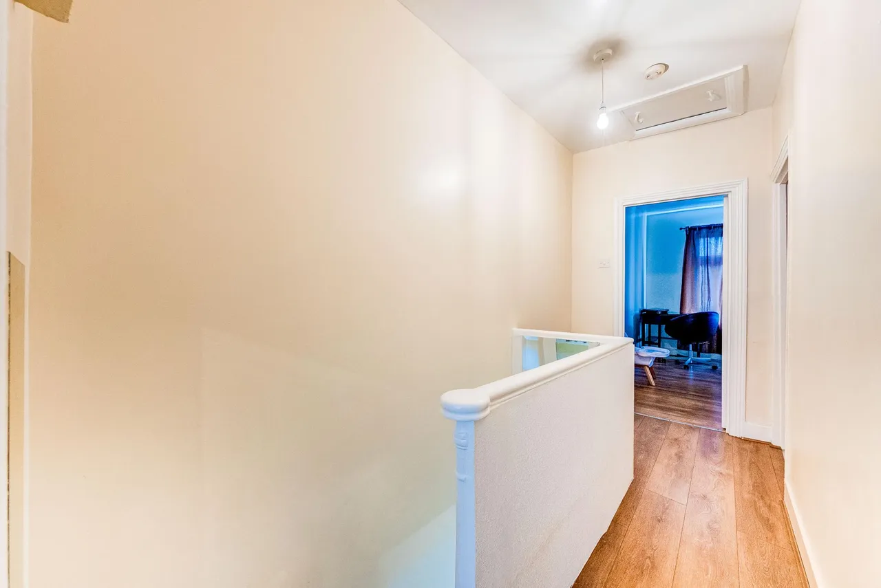 Cemetery Road, London, E7, photo 21