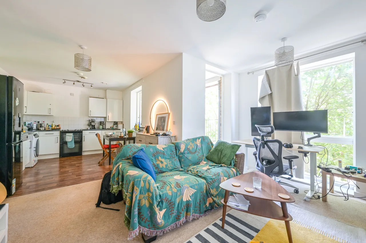 Flat 202, Frederic Court, London, photo 4