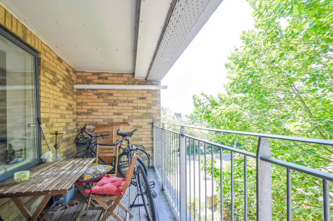 Flat 202, Frederic Court, London, photo 3