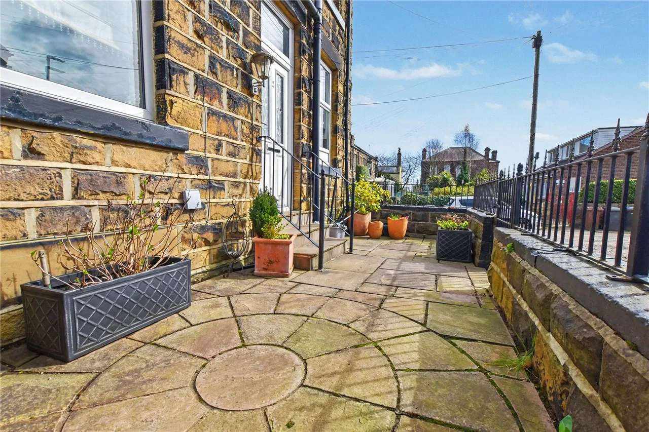 Grange Buildings, Morley, LS27, photo 10