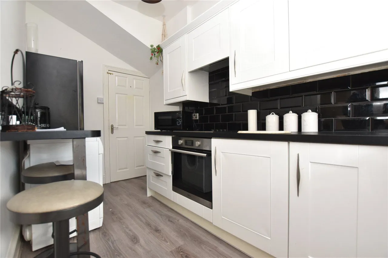 Grange Buildings, Morley, LS27, photo 5