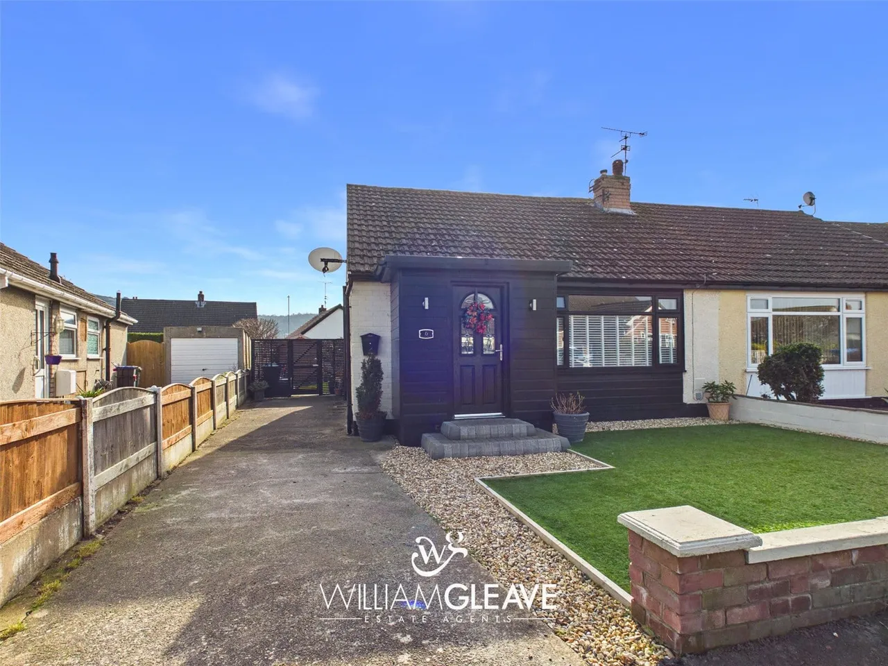 2 bed house for sale — Bangor Crescent, Prestatyn, Denbighshire, LL19 8EN