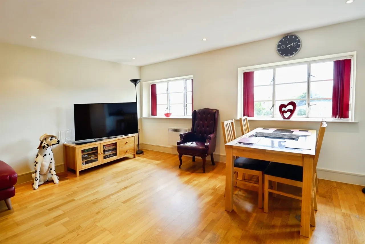 Hayes Road, Penarth, CF64, photo 5