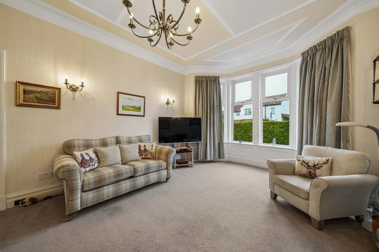 Stewart Drive, Clarkston, G76, photo 3