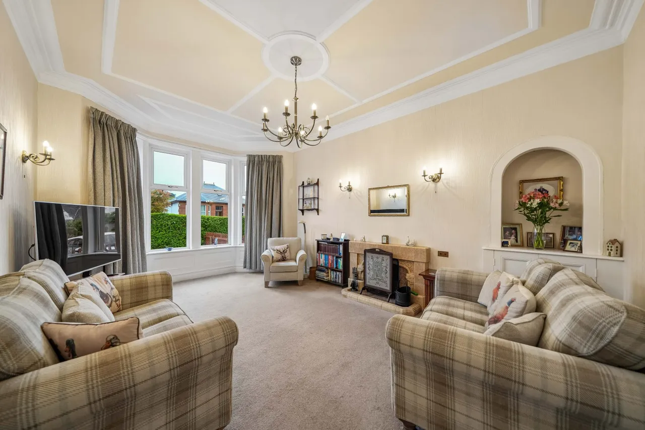 Stewart Drive, Clarkston, G76, photo 2