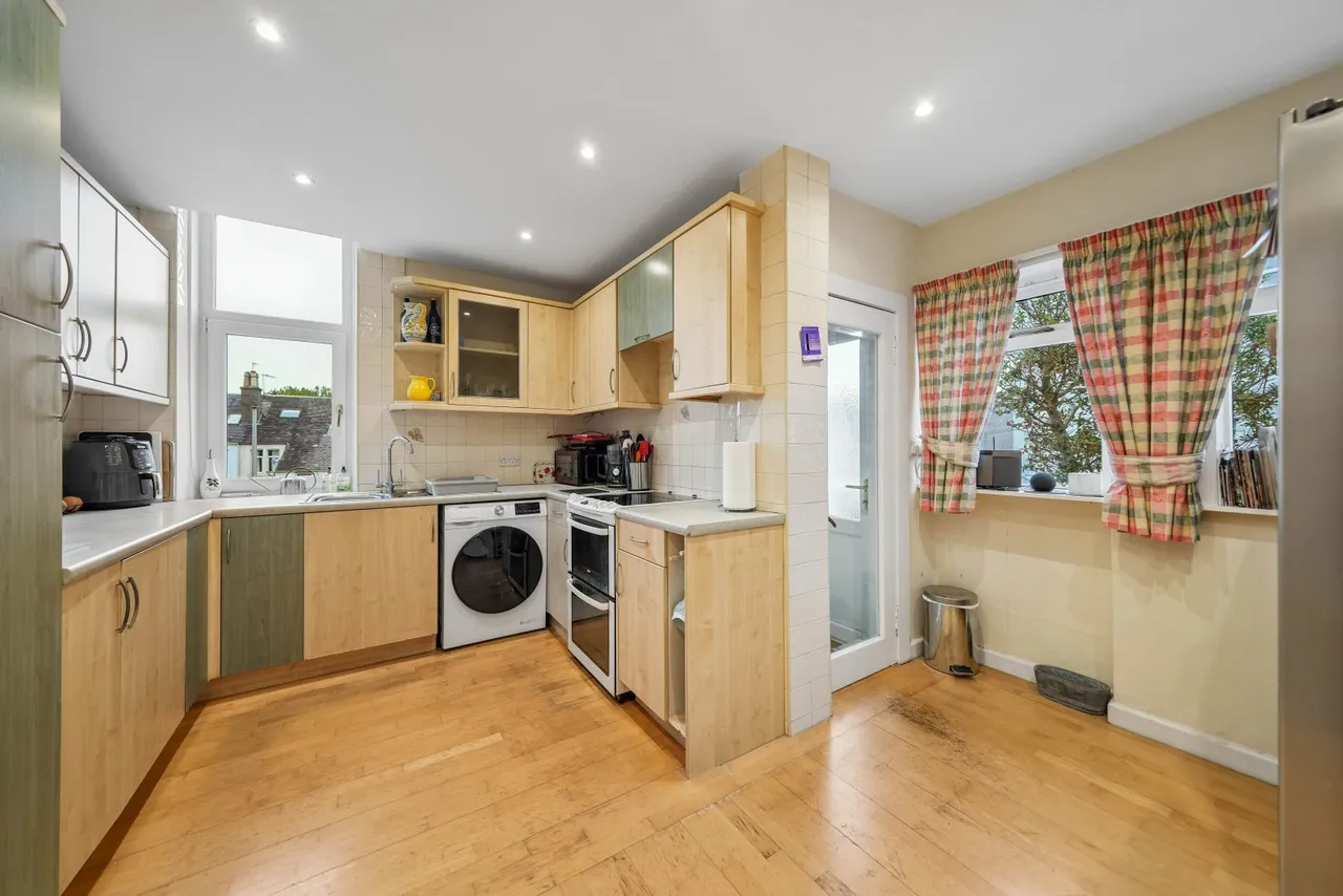 Stewart Drive, Clarkston, G76, photo 8