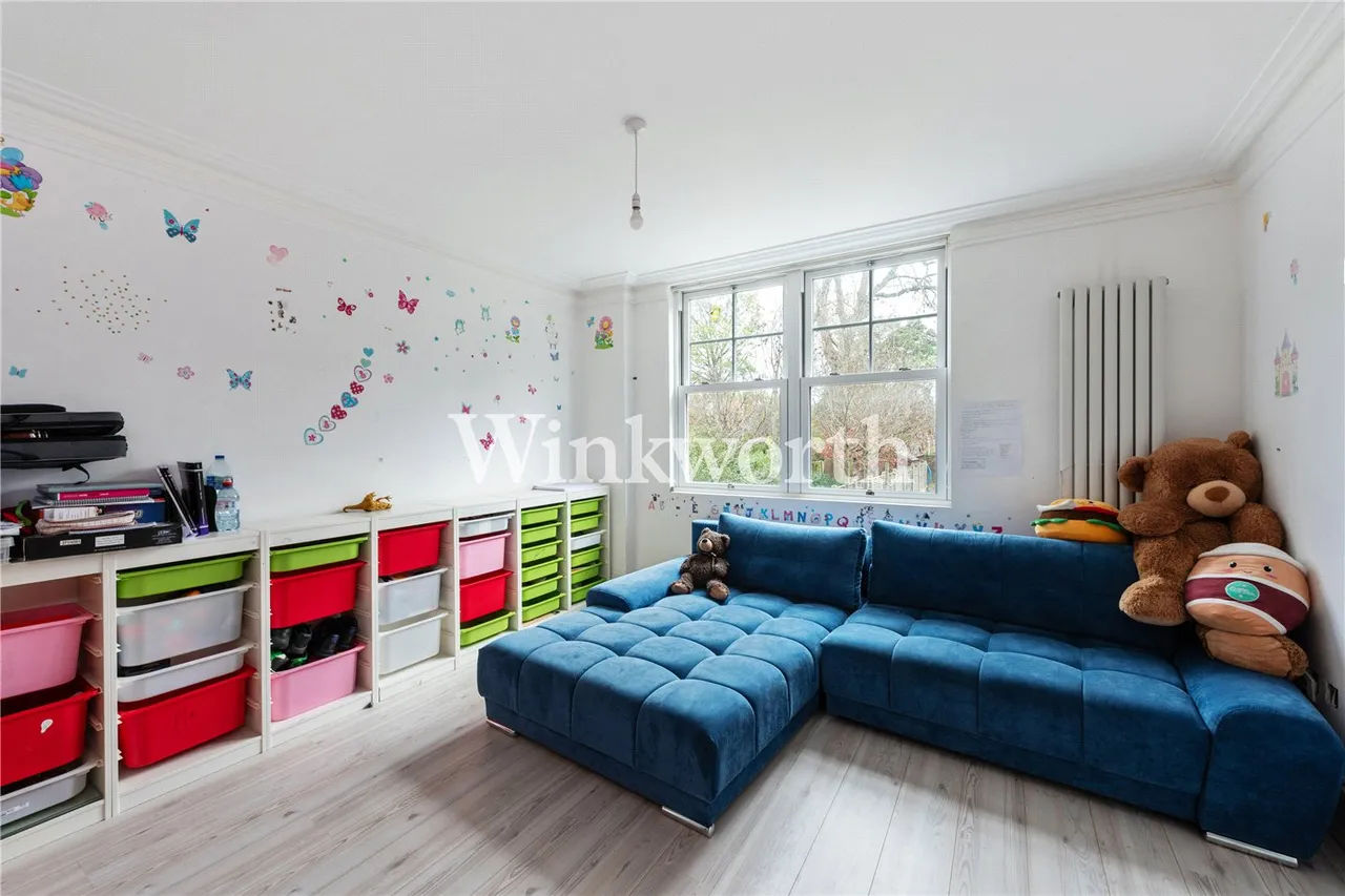 Old Park Road, London, N13, photo 8