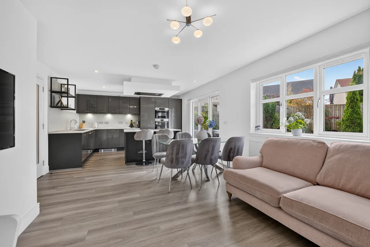 160 Cumbrae Drive, Doonfoot, KA7 4GA, photo 9