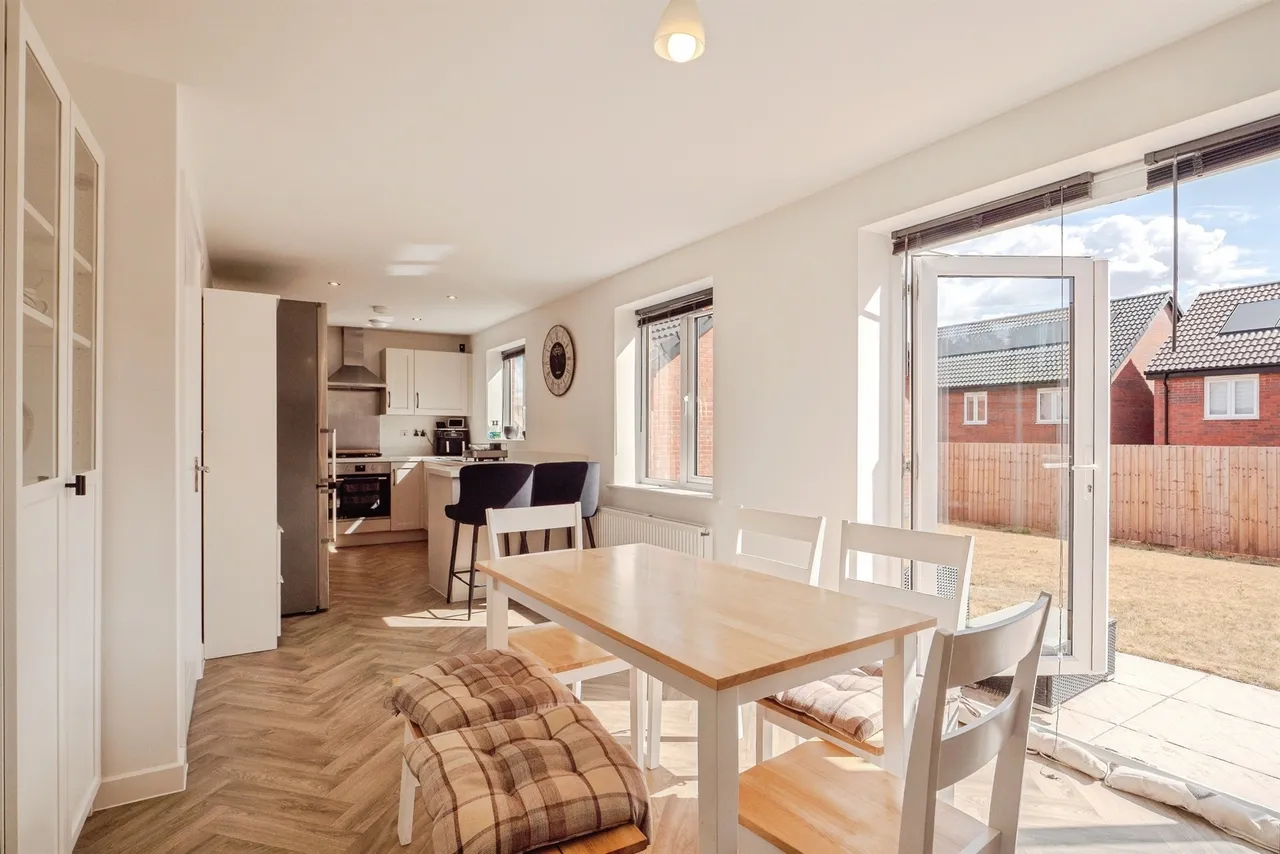 Windmill View, Shepshed, LOUGHBOROUGH, photo 7