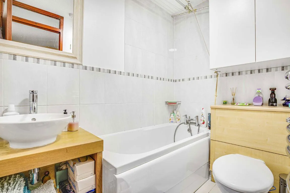 Wilkinson Way, W4, photo 6