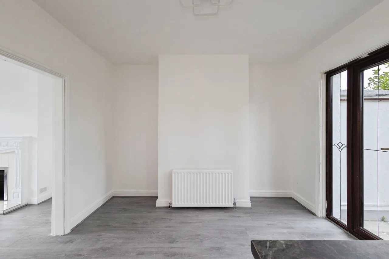 Cheetham Hill Road, Dukinfield, Greater Manchester, SK16, photo 5