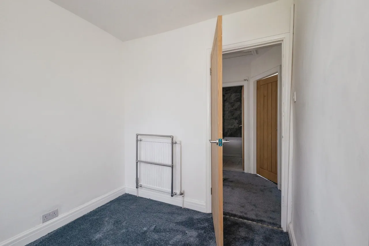 Cheetham Hill Road, Dukinfield, Greater Manchester, SK16, photo 16