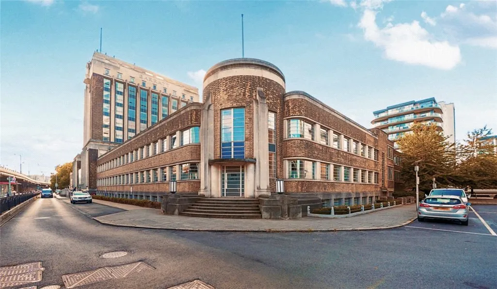 1 bed flat for sale, Great West Road, TW8