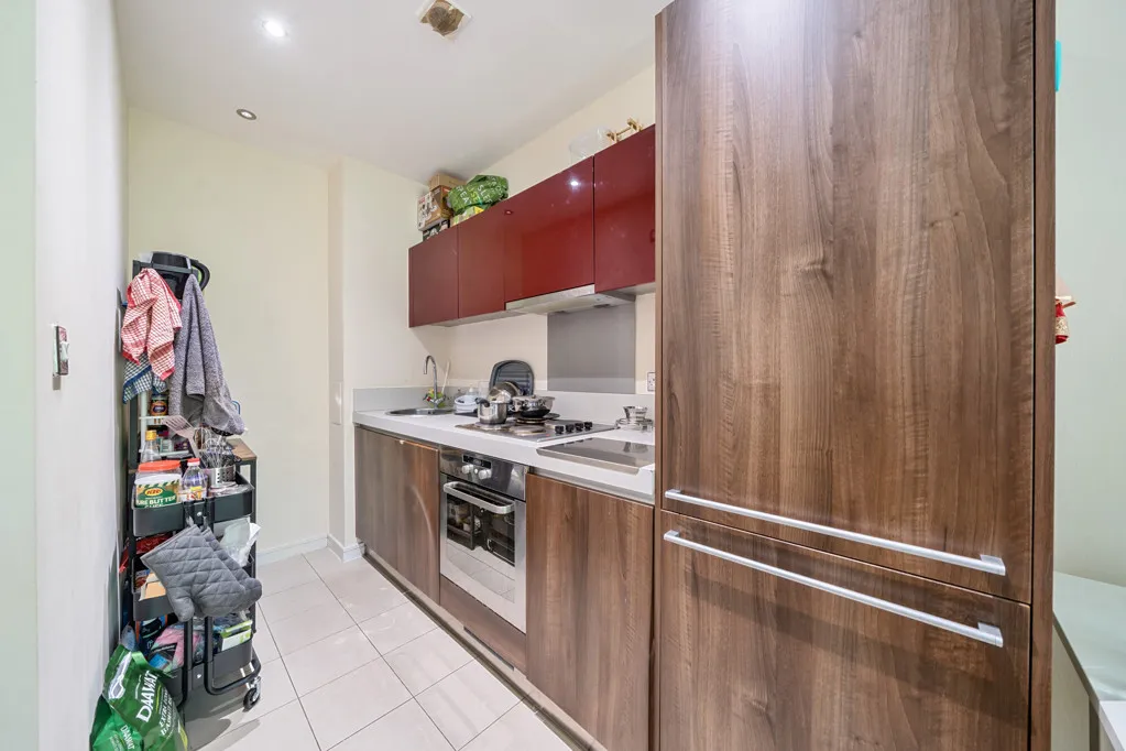Great West Road, TW8, photo 10