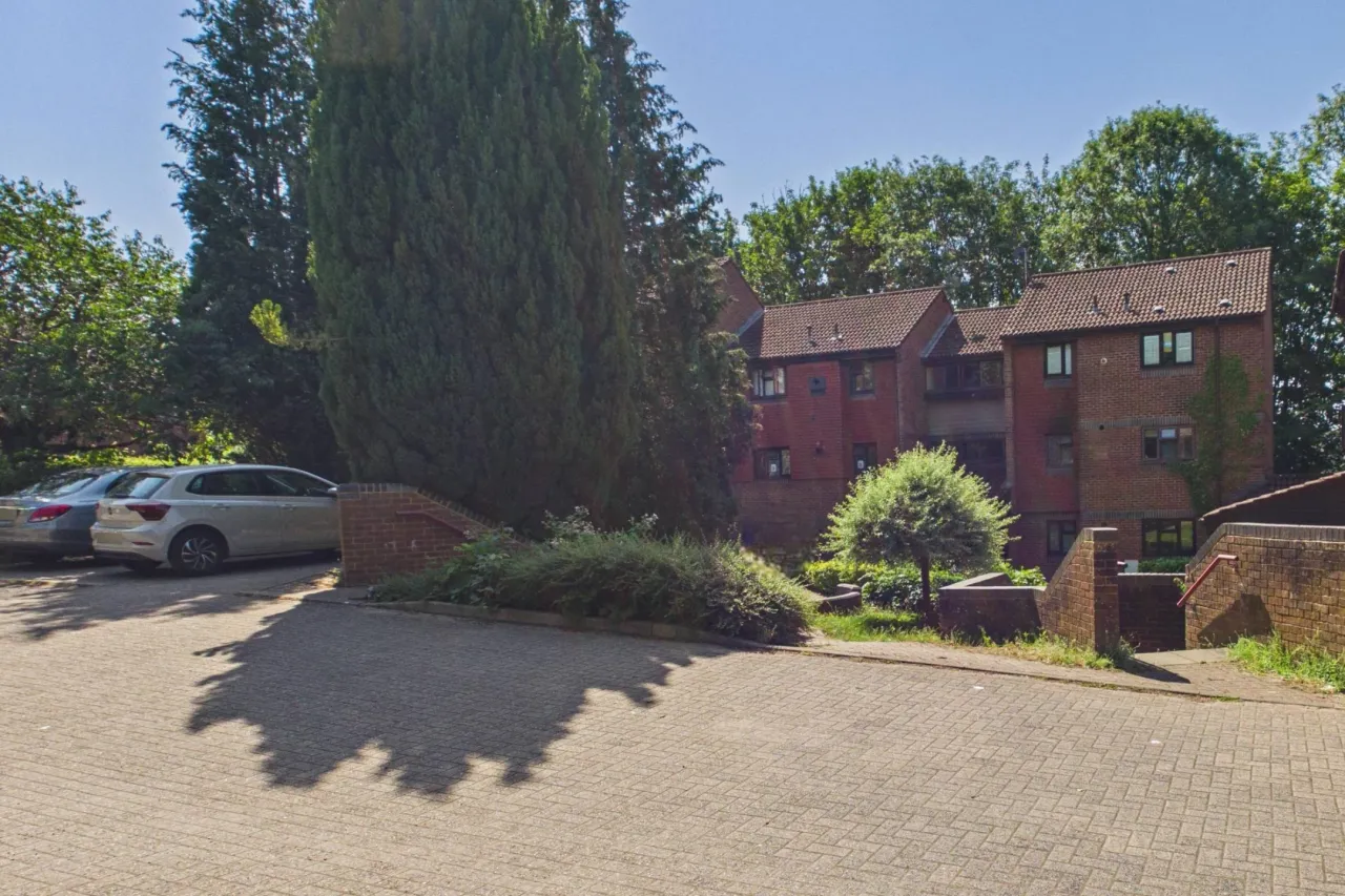 Clarendon Close, Hemel Hempstead, HP2, photo 3