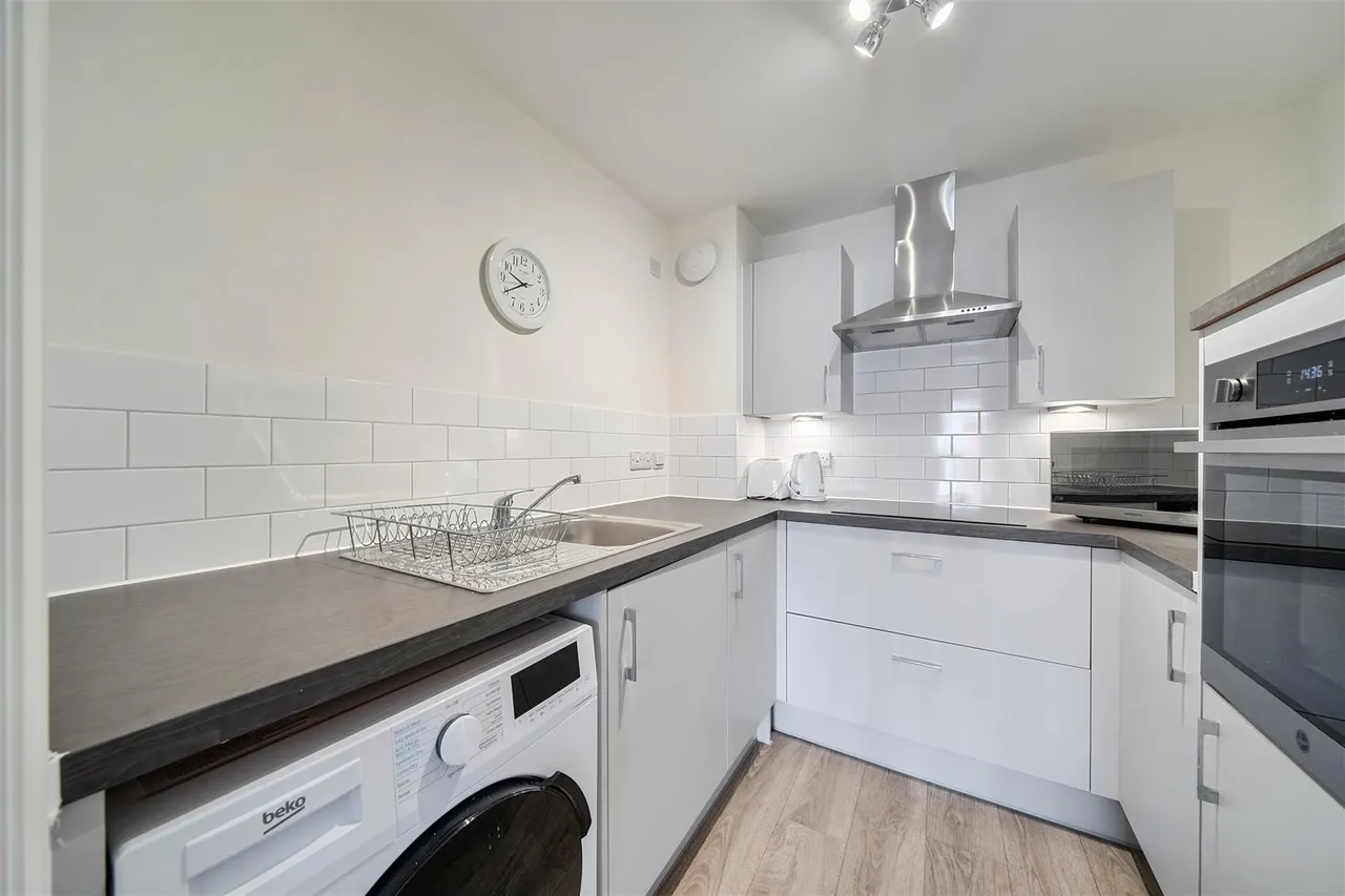 Wilmot Lane, Beeston, NG9, photo 5