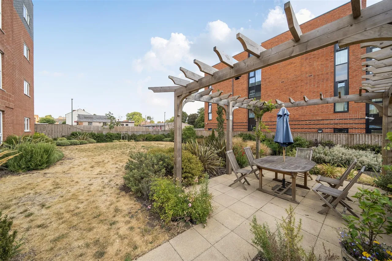 Wilmot Lane, Beeston, NG9, photo 13