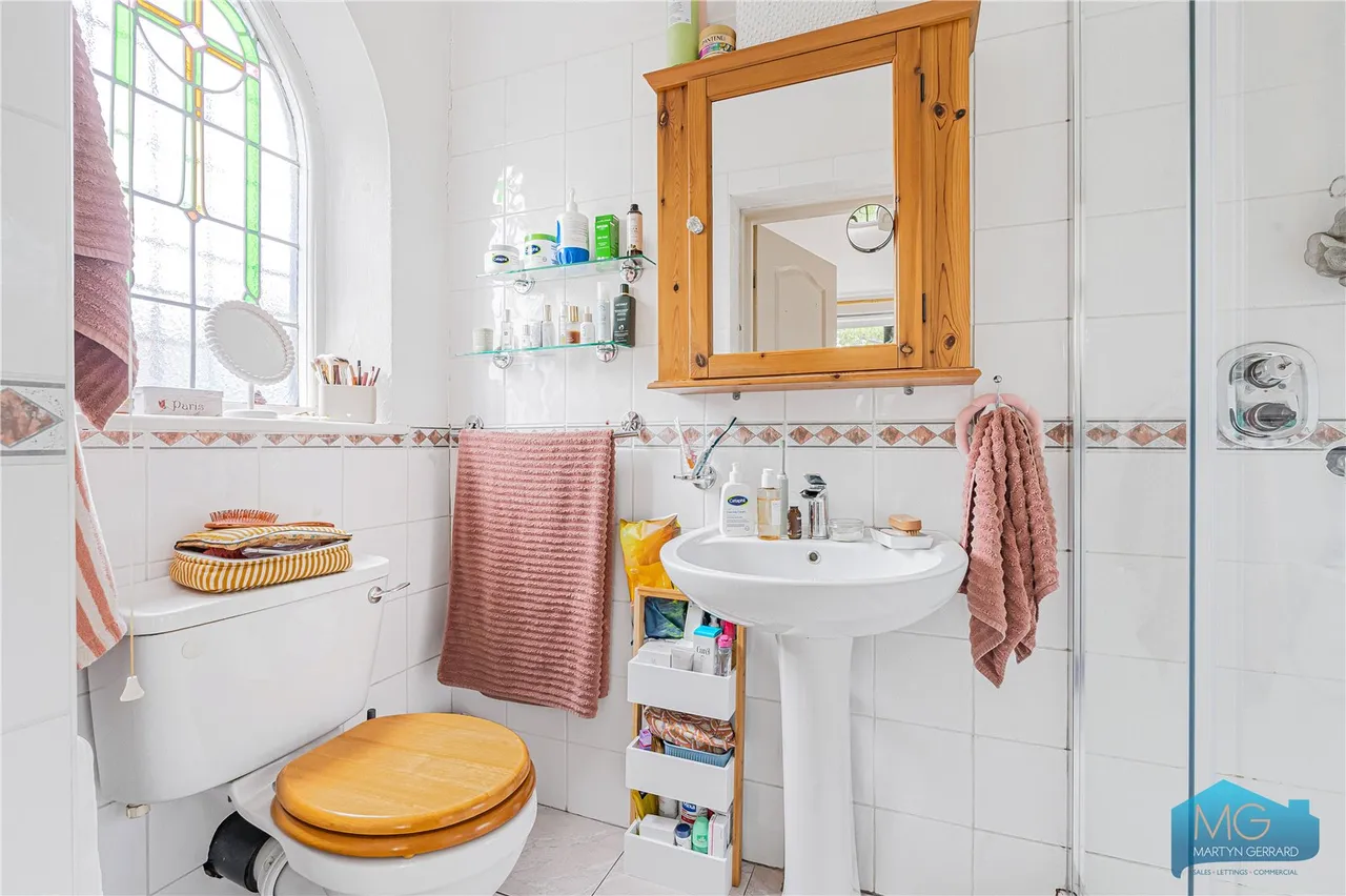 Hutton Grove, North Finchley, N12, photo 8